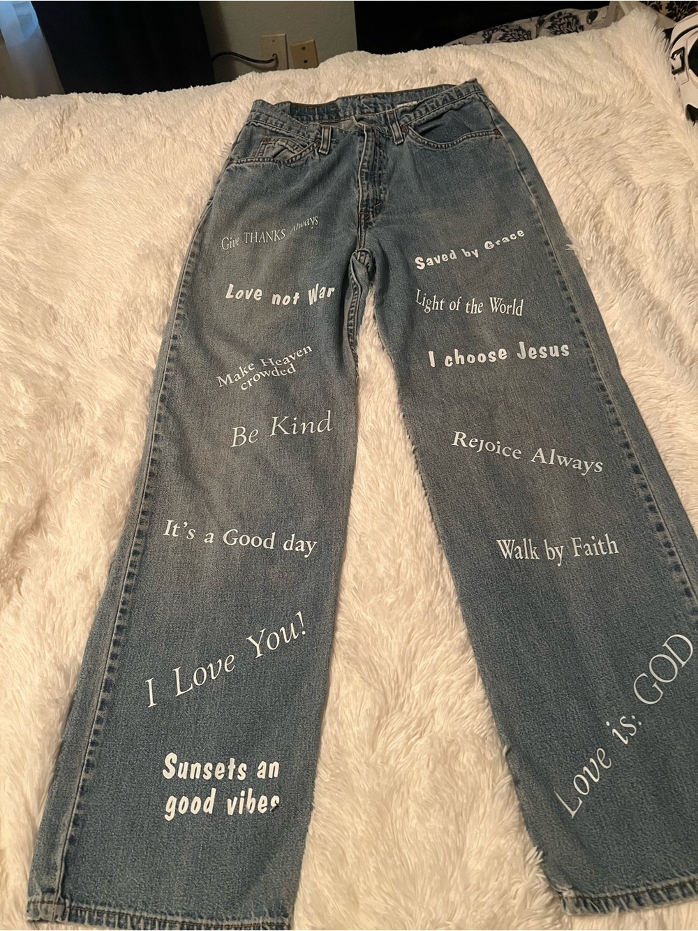 Levi's Blue Jeans Boyfriend with White Text Print
